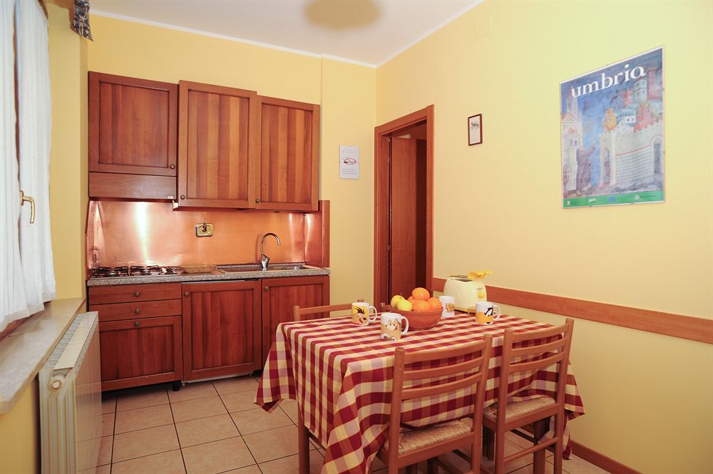 Agriturismo La Mora Ассизи Экстерьер фото