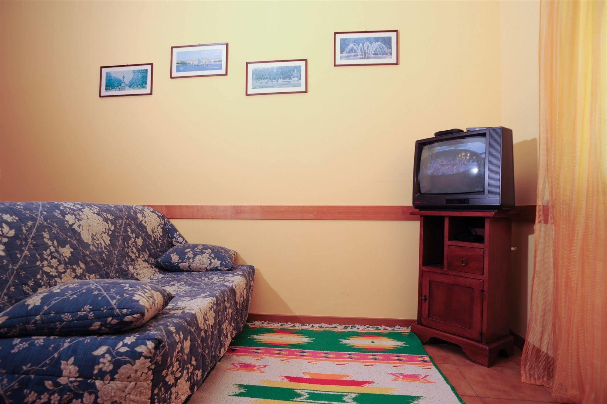 Agriturismo La Mora Ассизи Экстерьер фото