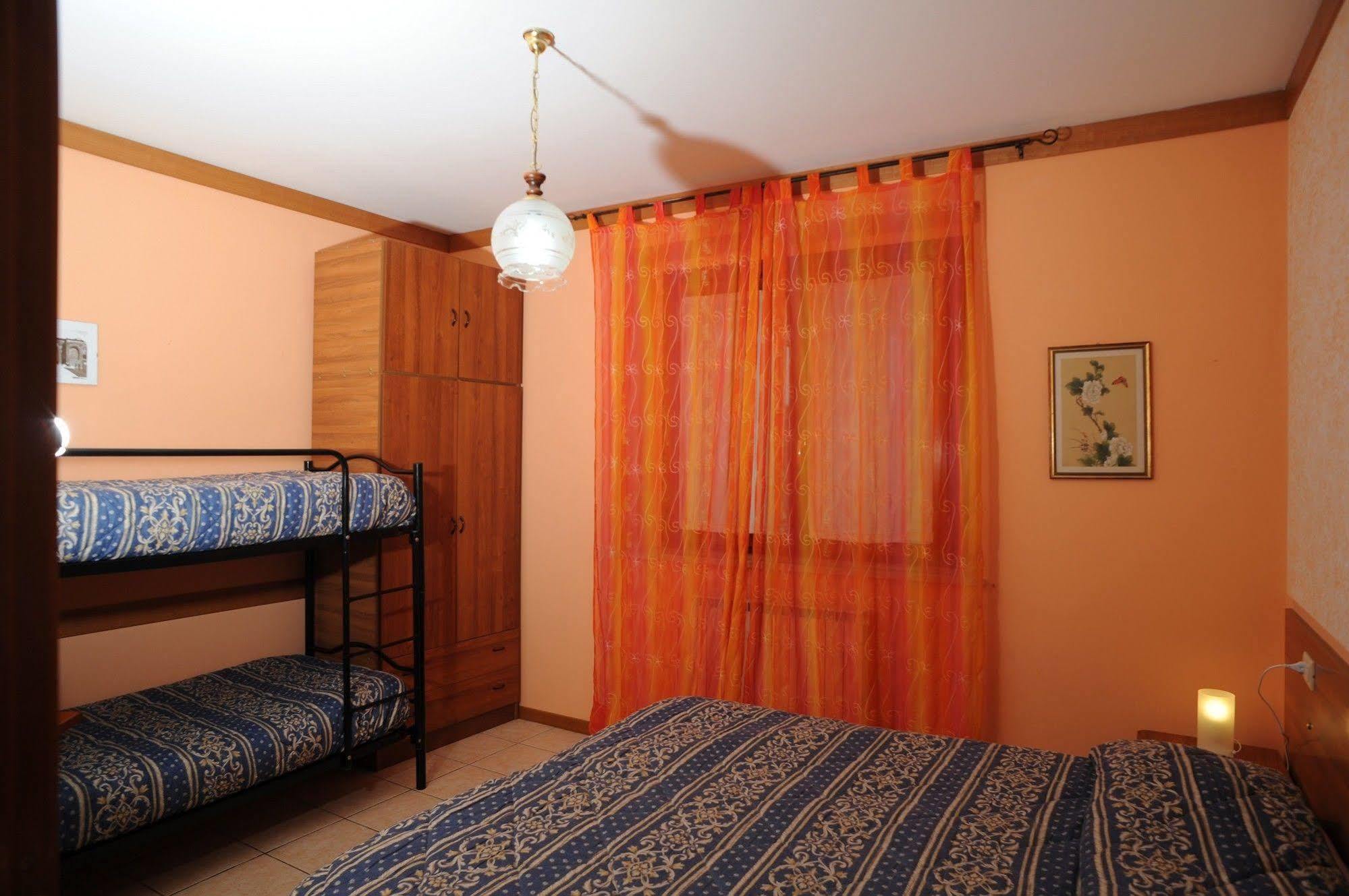 Agriturismo La Mora Ассизи Экстерьер фото