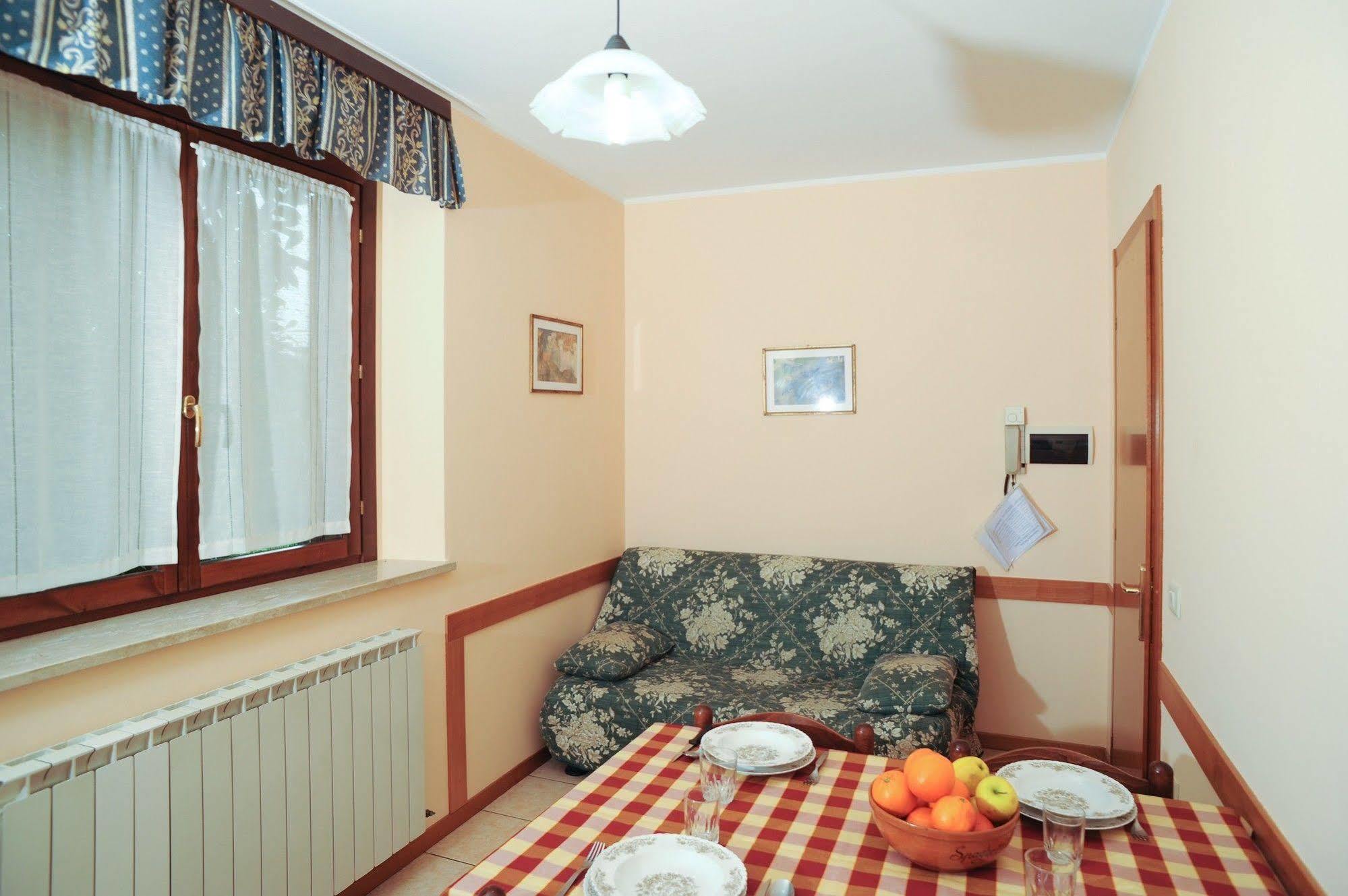 Agriturismo La Mora Ассизи Экстерьер фото