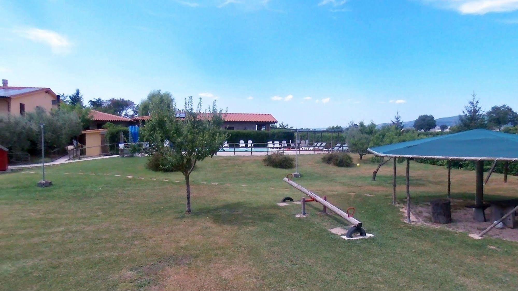 Agriturismo La Mora Ассизи Экстерьер фото